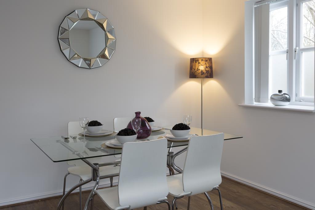 Quiet Riverside Apartment London Exterior foto